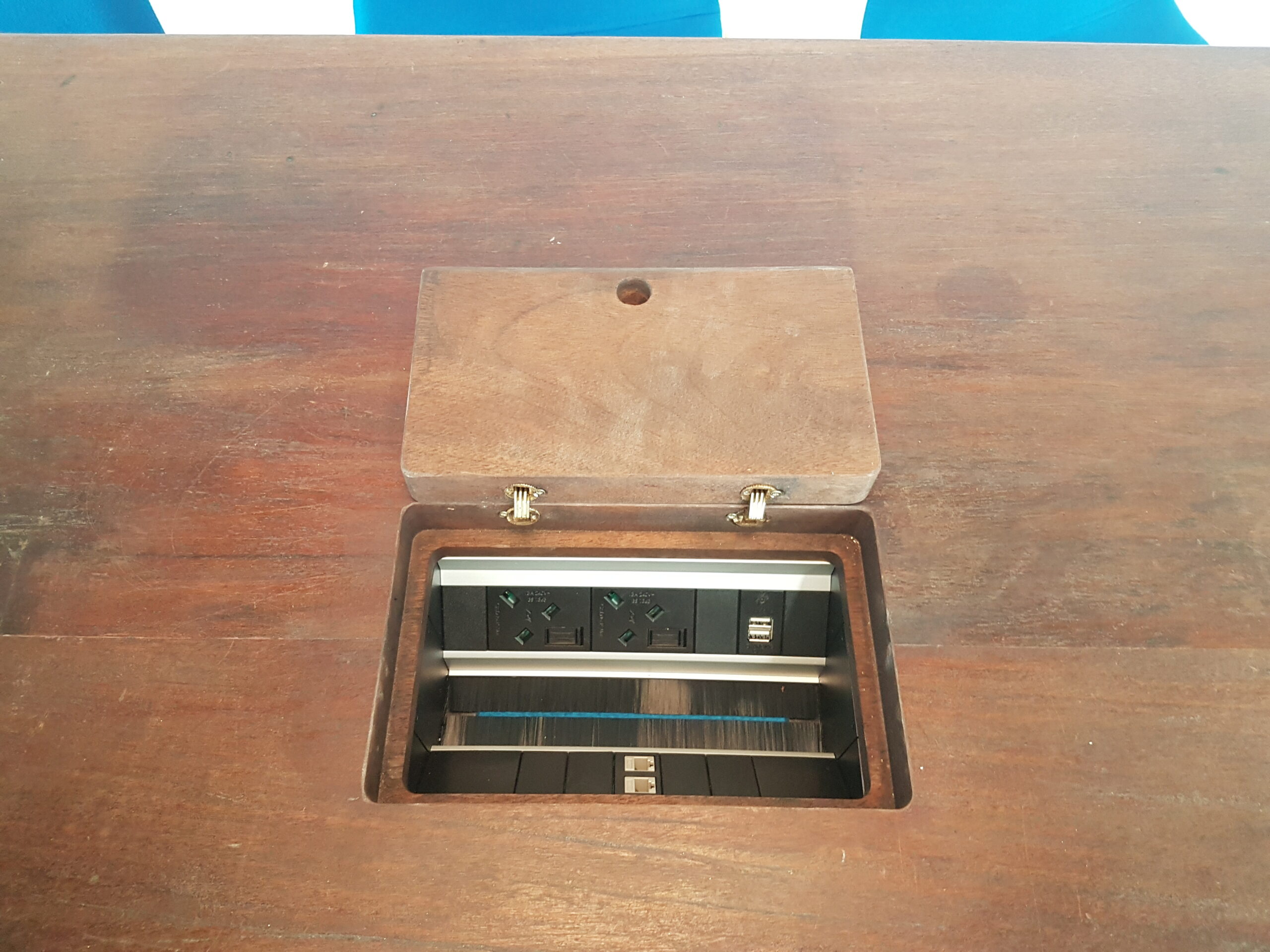 V Dock - Image 2