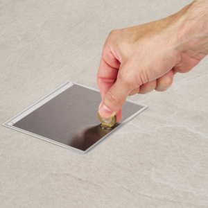 IP66 Waterproof SIMON floor outlet